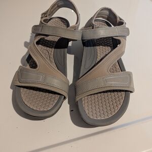 Baretraps Stylish  Sandals in Gray and Tan